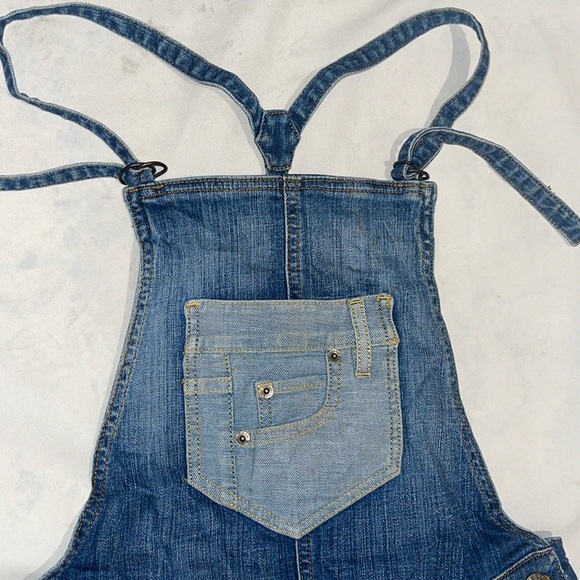 New Guess Jeans Denim Distressed Overalls Crop Cropped Small 25 - Picture 3 of 12